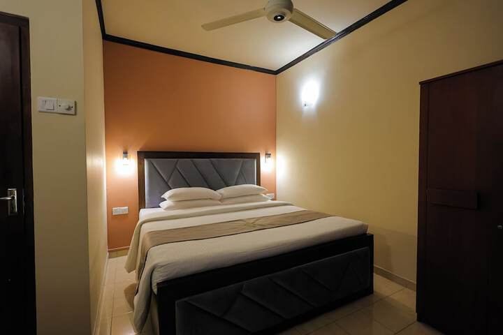 Room 37 of 65