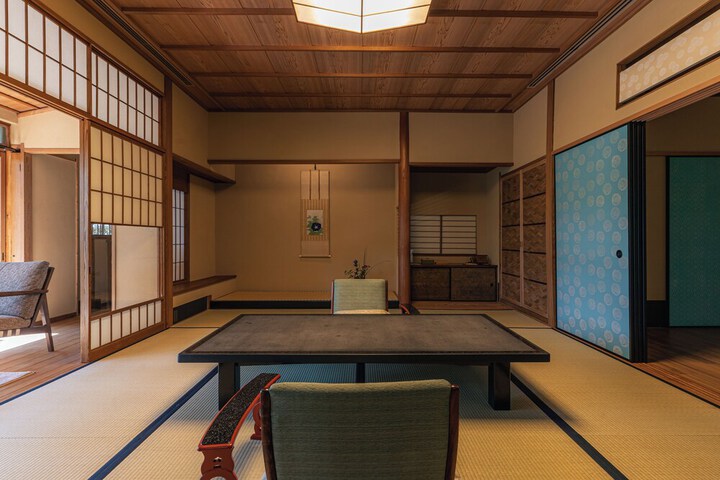 Room 28 of 68