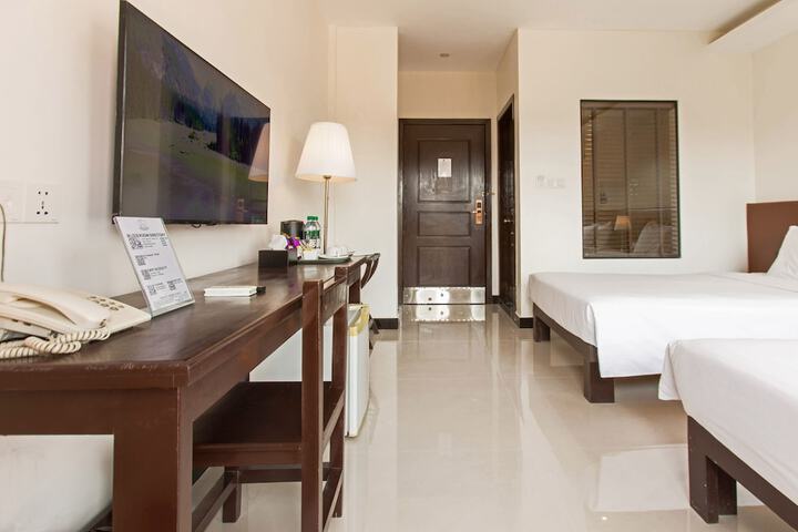 Room 32 of 110