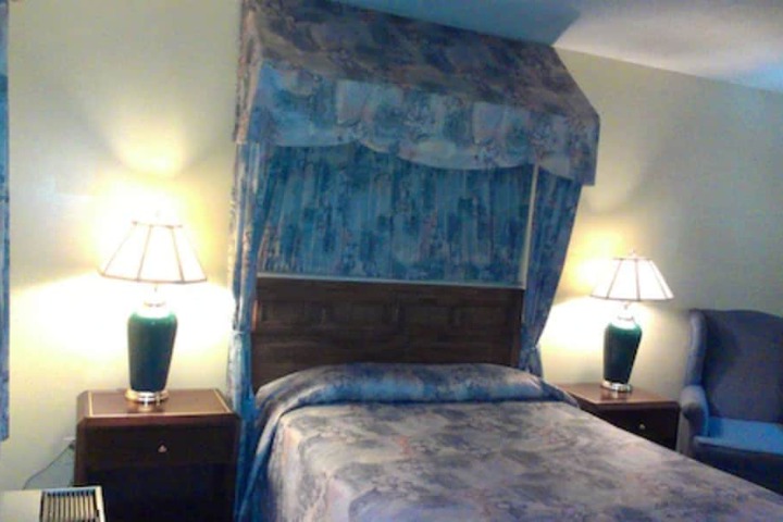 Room 13 of 67