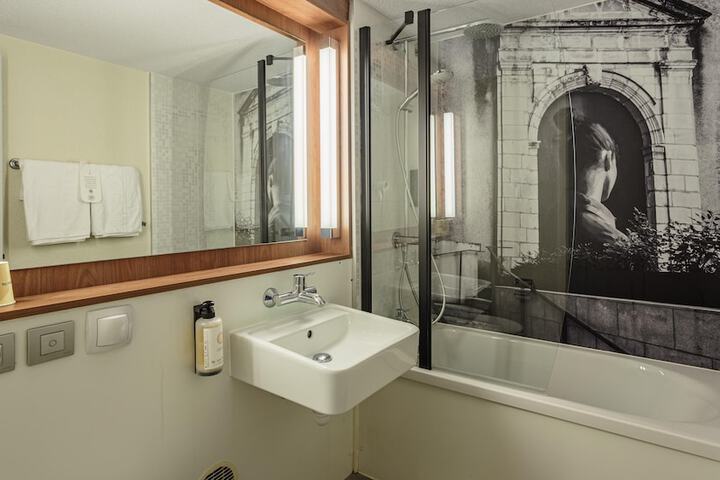 Clean Restrooms