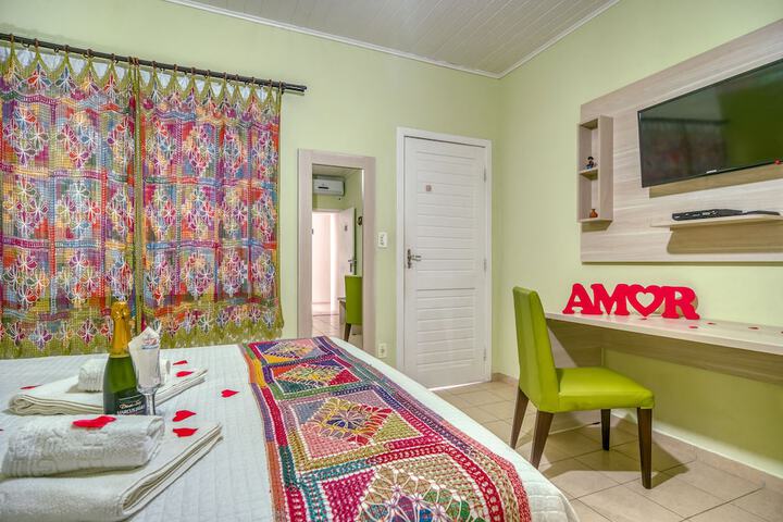 Room 12 of 40