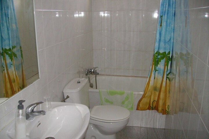 Room 10 of 23