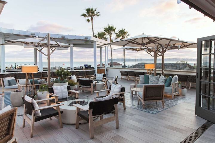 Executive lounge