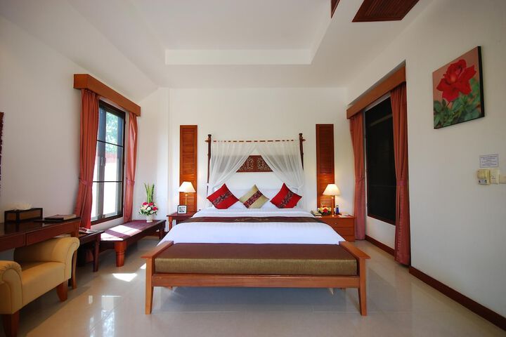 Room 8 of 37
