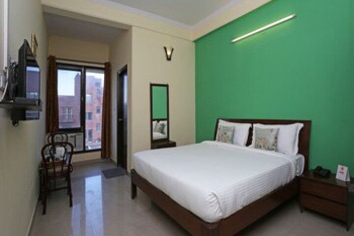 Room 23 of 25