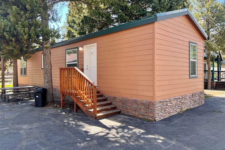 Exterior of Pioneer Motel