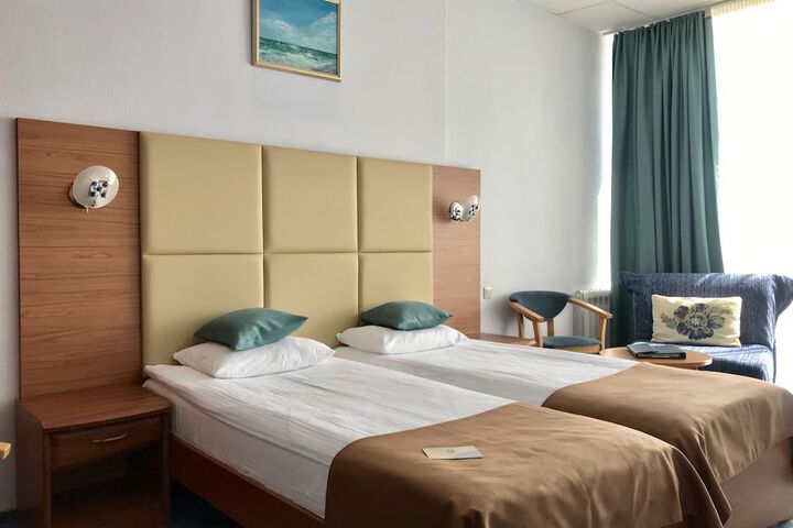 Room 15 of 52
