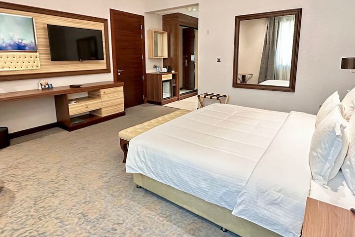 Room 25 of 79
