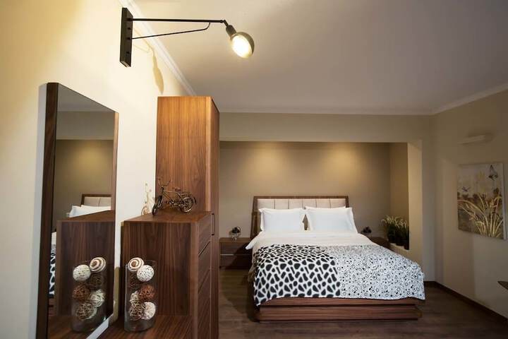 Room 17 of 183