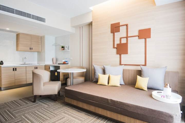 Room 15 of 52