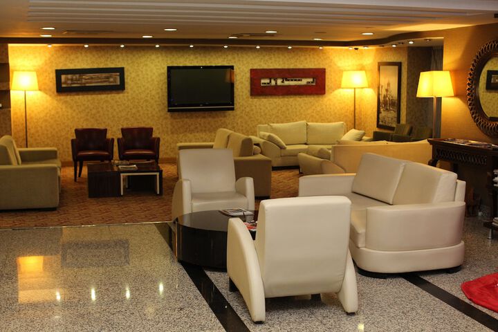 Guest Lobby