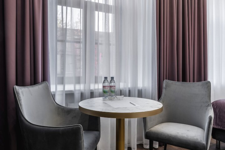 Room 5 of 54