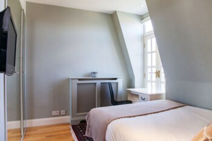 Room 19 of 26