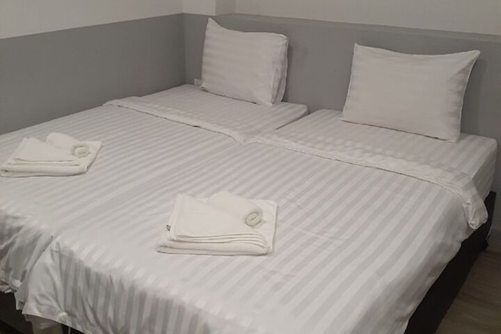 Room 30 of 117