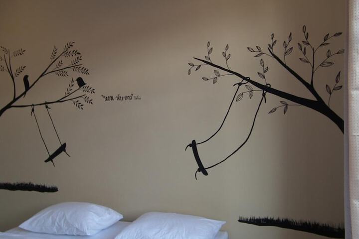 Room 25 of 69