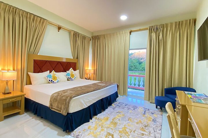 Room 10 of 49