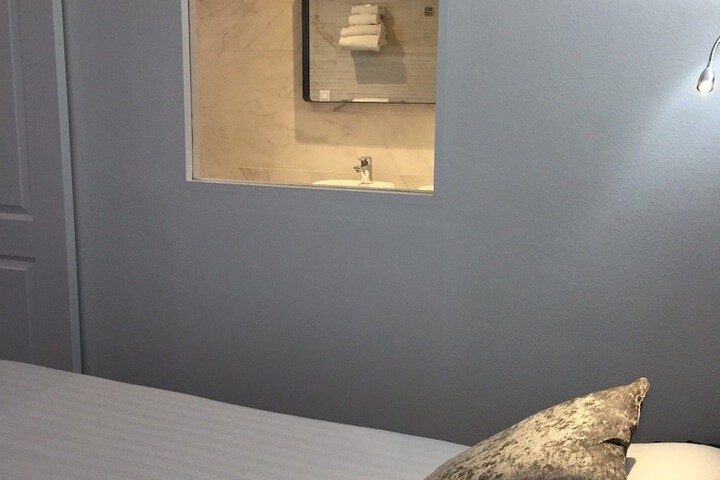 Room 19 of 87