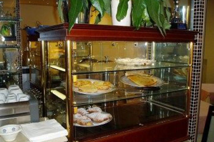 Breakfast/Coffee Service 9 of 31