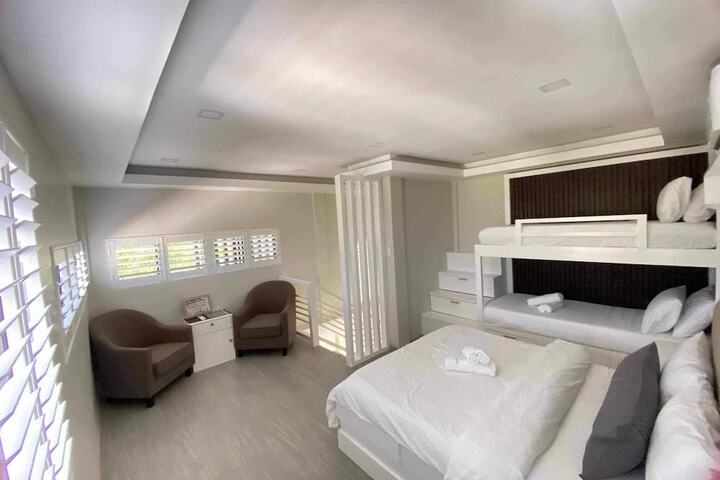 Room 5 of 54