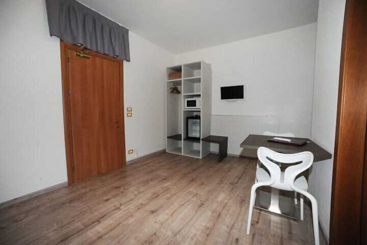 Room 29 of 71