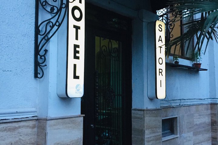 Hotel 41 of 42