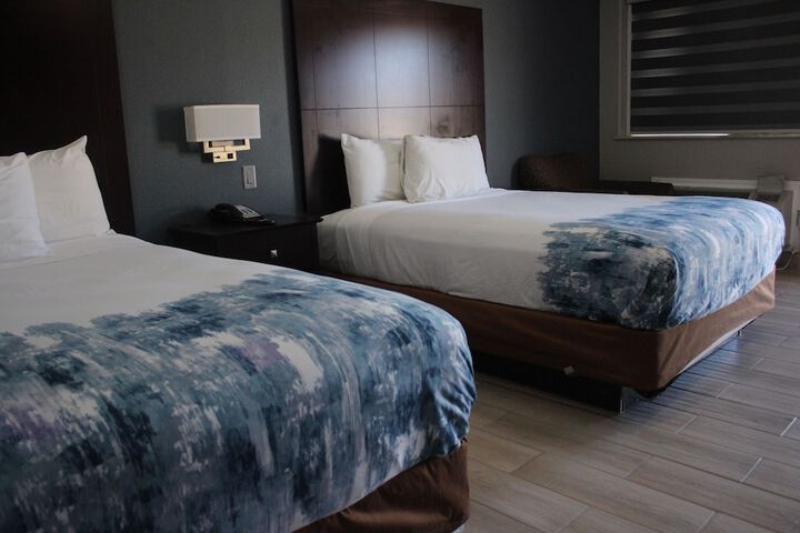 Room 14 of 27