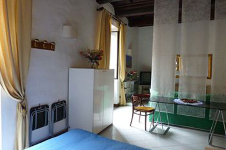 Room 40 of 60