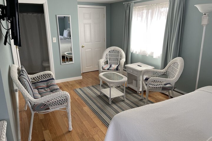 Room 42 of 101