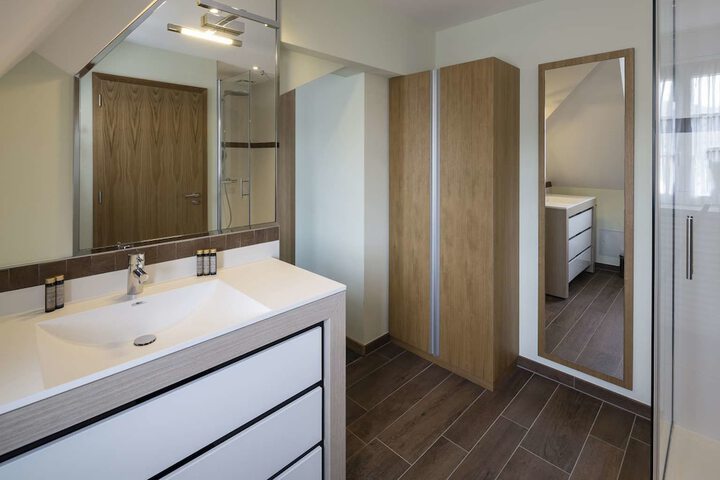 Clean Restrooms