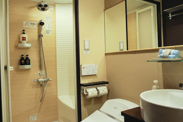 Clean Restrooms