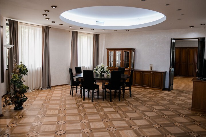 Room 30 of 35