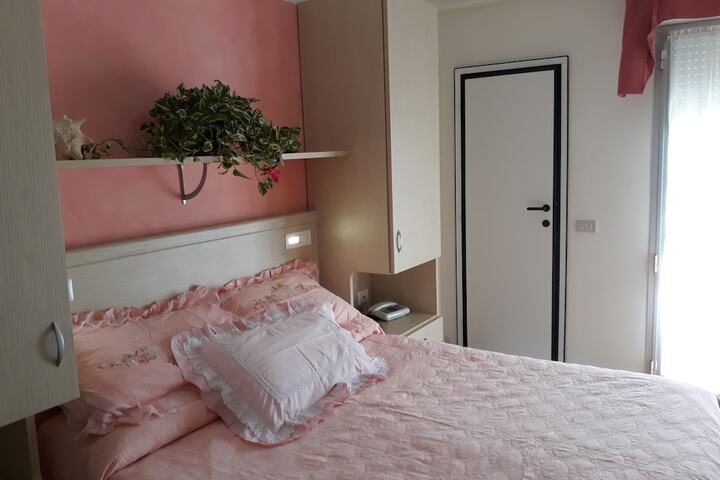 Room 8 of 47