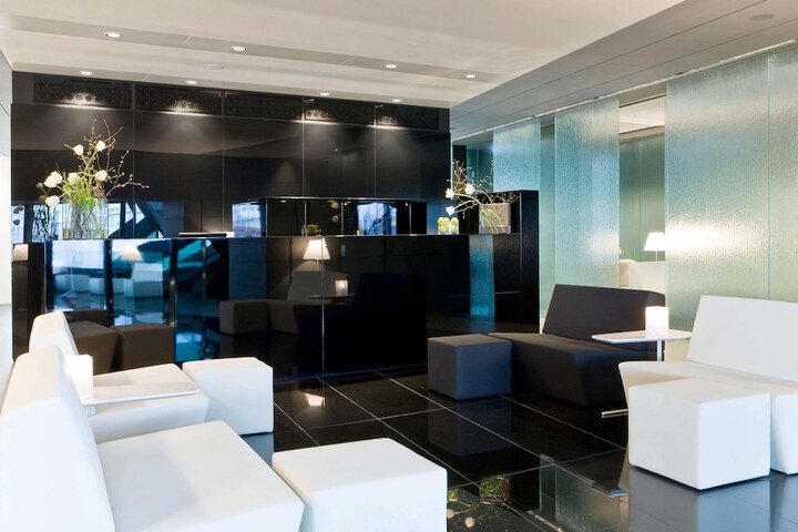 Hotel Interior 113 of 193