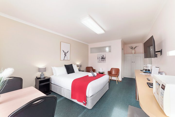 Room 41 of 62