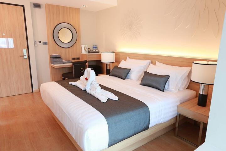 Room 3 of 30