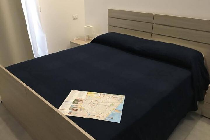 Room 12 of 19