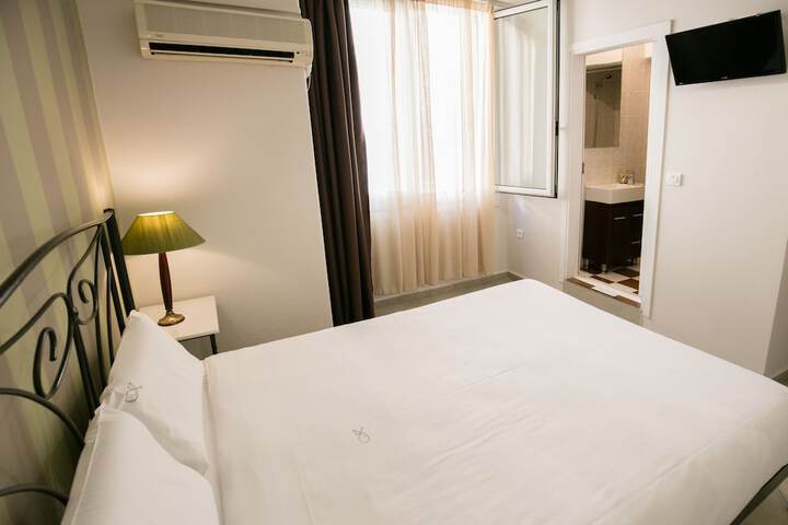 Room 5 of 55