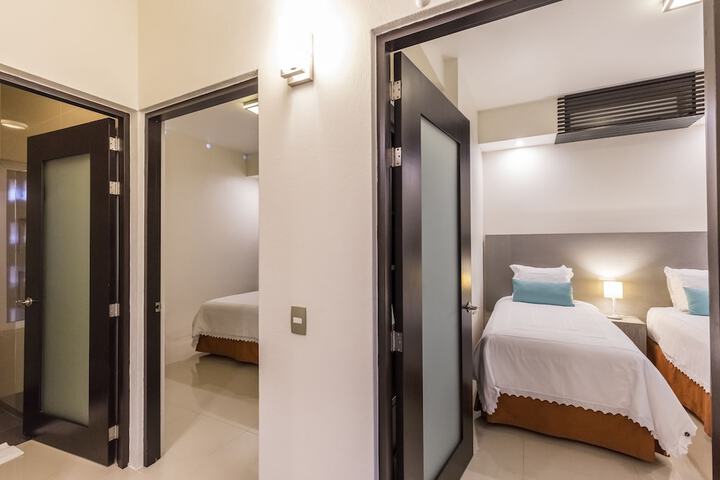 Room 45 of 82