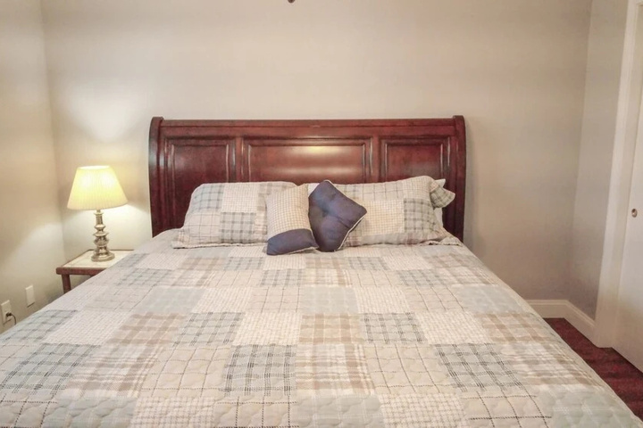 Image of Townhome-colonial a 2 Bedroom Townhouse