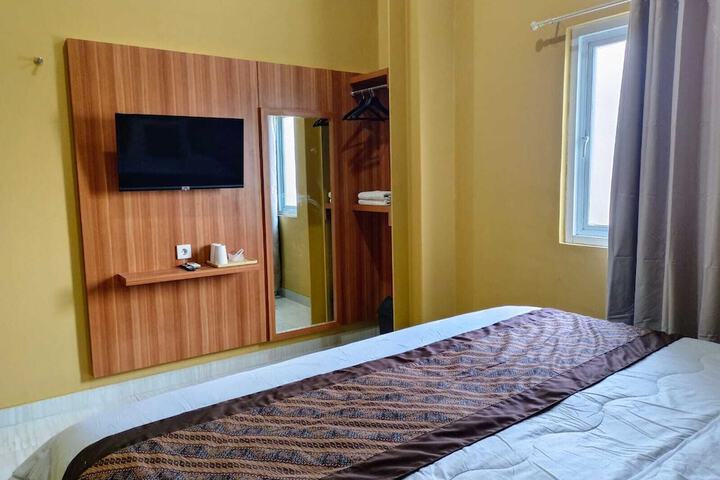 Room 15 of 29