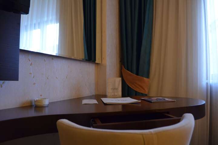 In-room business center