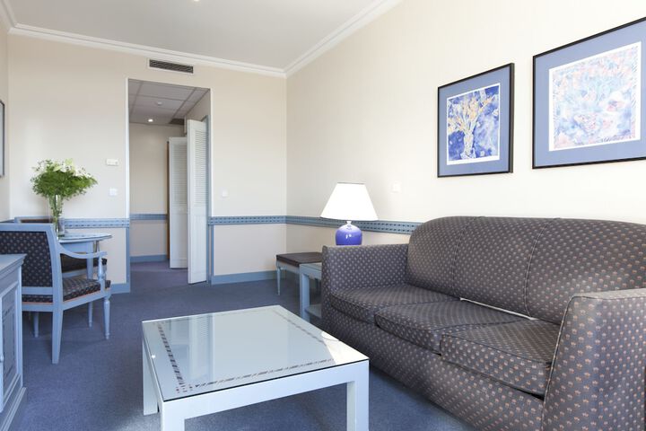 Room 21 of 45