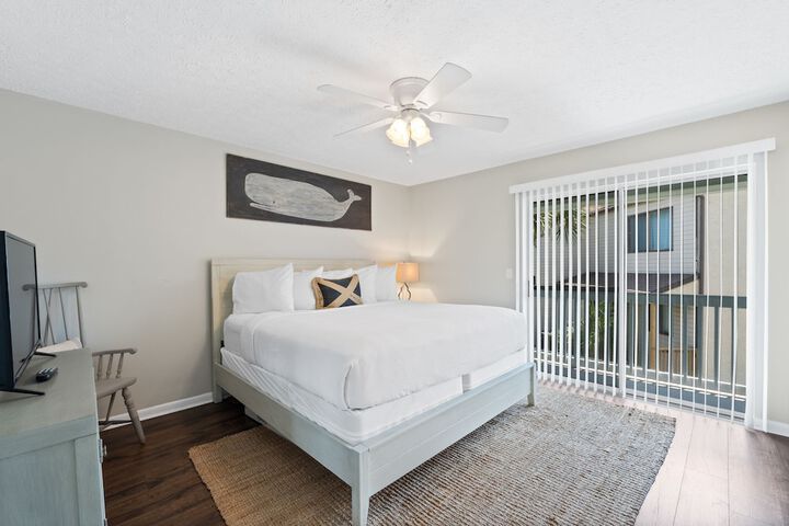Room 10 of 24