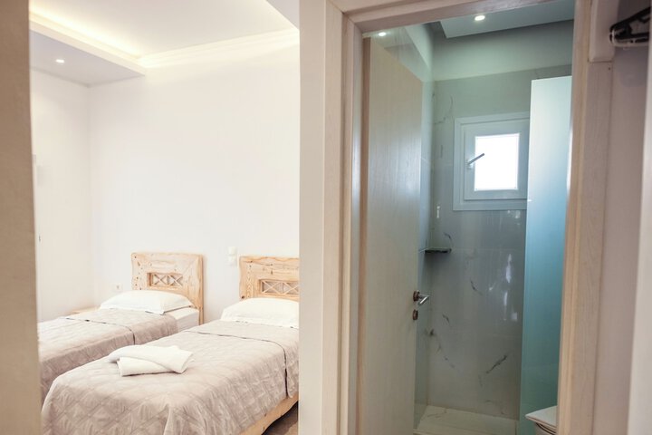 Room 43 of 91
