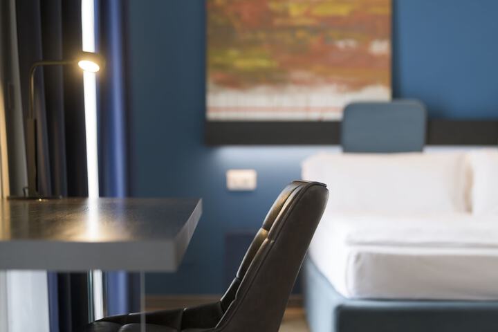 Room 8 of 47