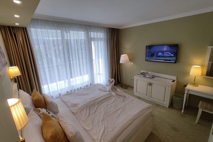 Room 38 of 69