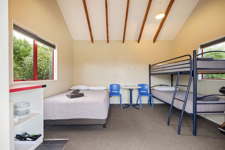 Room 15 of 161