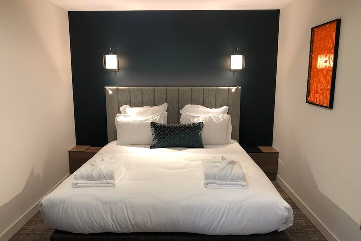 Room 13 of 117