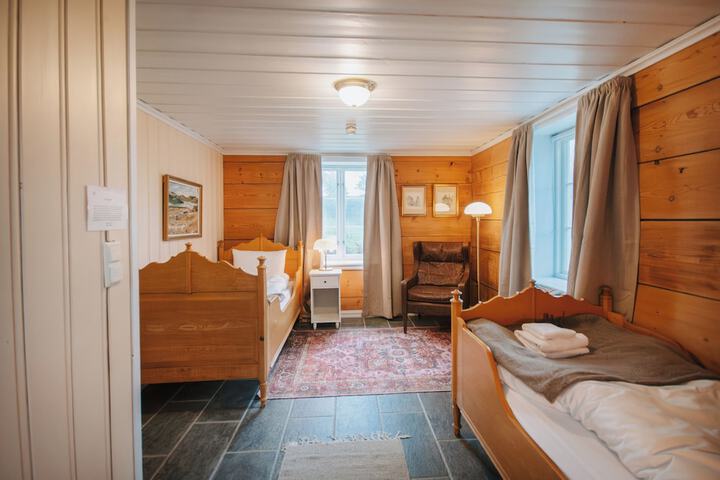 Room 54 of 92